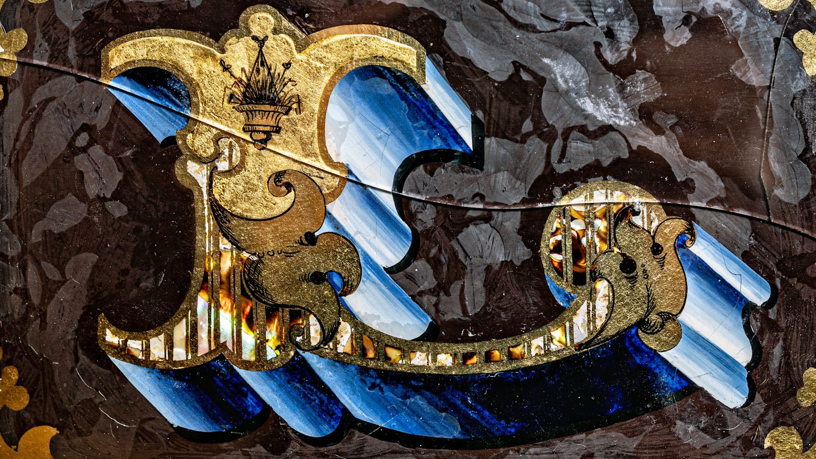 Glorious Gilding Samples at the American Sign Museum