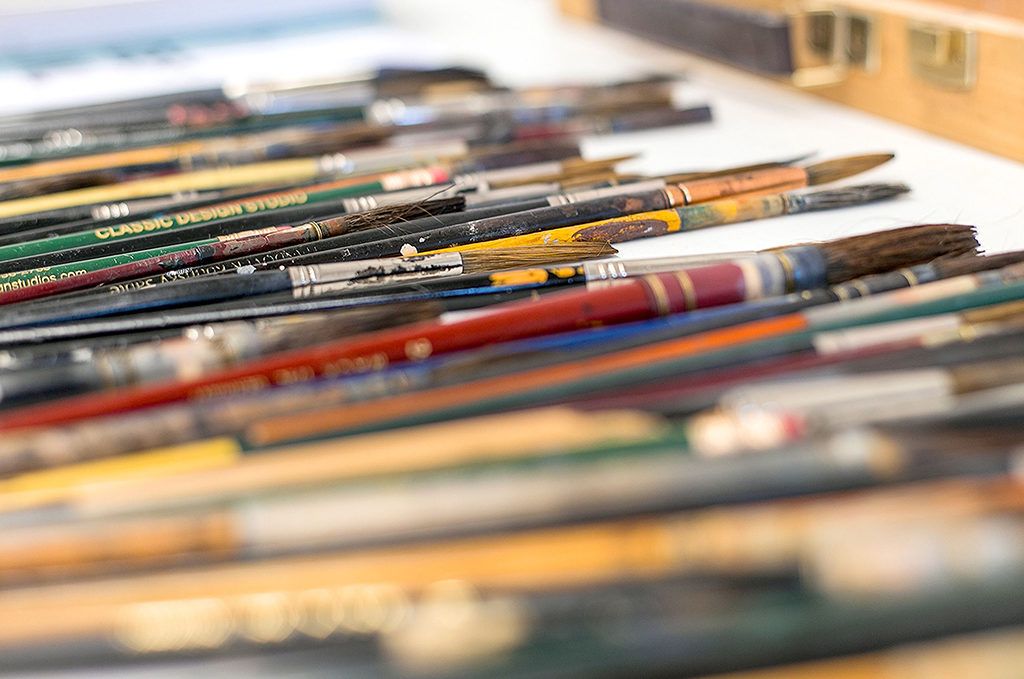 A variety of sign painting brushes that Mike uses in his workshops.